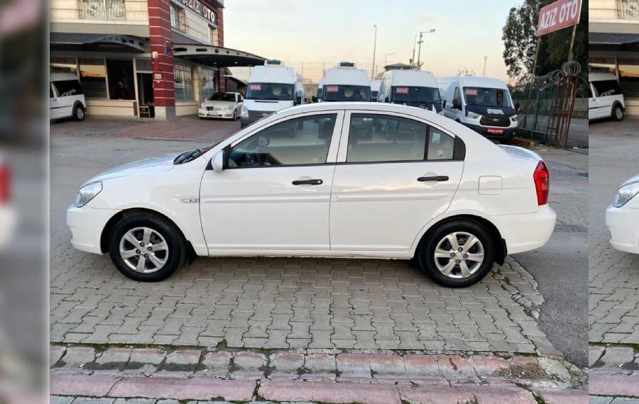HYUNDAI